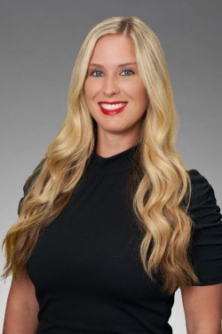 Photo of Erin Austin