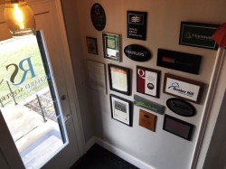 Photo of Customer Service