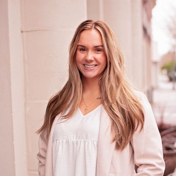 Photo of Delanie Calkins