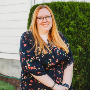 Photo of Sarah Squires